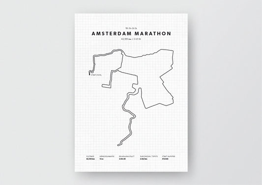Unsere minimalistische Illustration Deines Amsterdam Marathons, ist die perfekte Erinnerung an ein sportliches Highlight und ein stilvoller Einrichtungsgegenstand für die heimischen Wände oder das ideale Geschenk für alle Läufer.