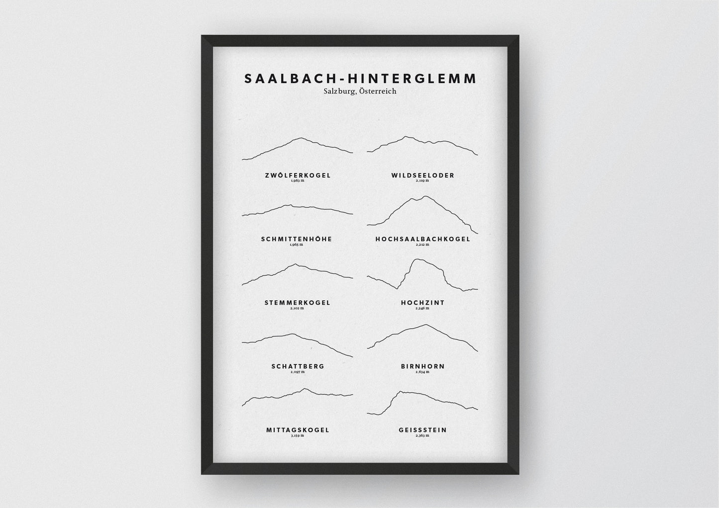 Minimalistische Illustration der Saalbach-Hinterglemmer Berge, als stilvoller Einrichtungsgegenstand für Zuhause.