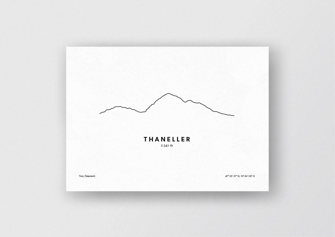 Minimalistische Illustration des Thaneller in den östlichen Lechtaler Alpen in Tirol als stilvoller Einrichtungsgegenstand für Zuhause.