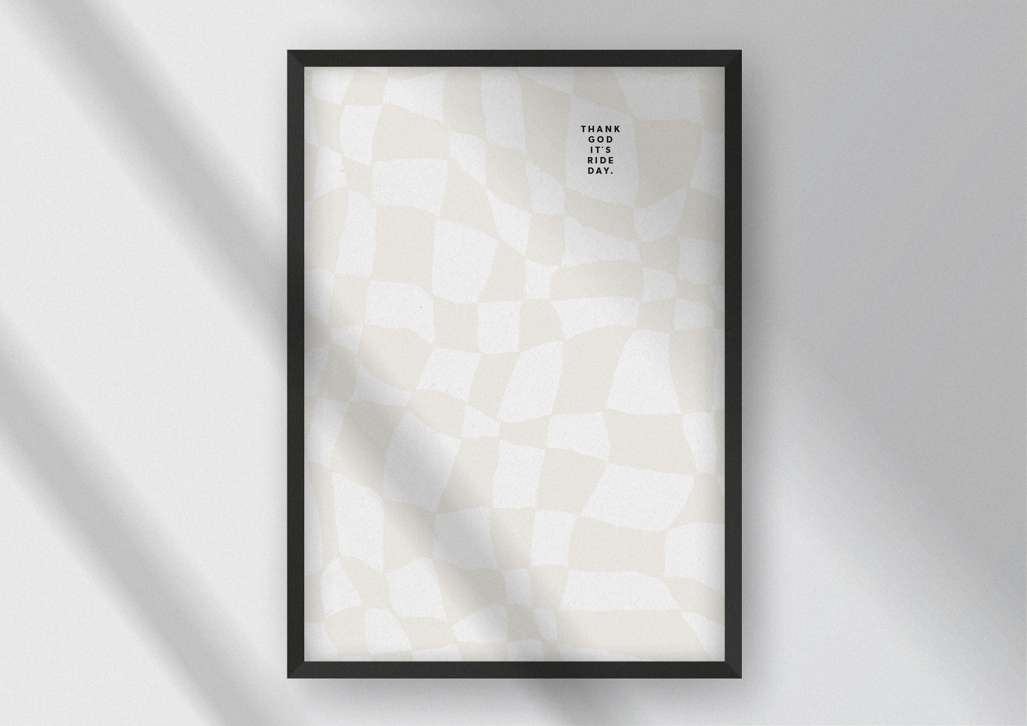 Hochwertiger Kunstdruck von und für Abenteurer mit dem Zitat "Thank god it´s ride day.".