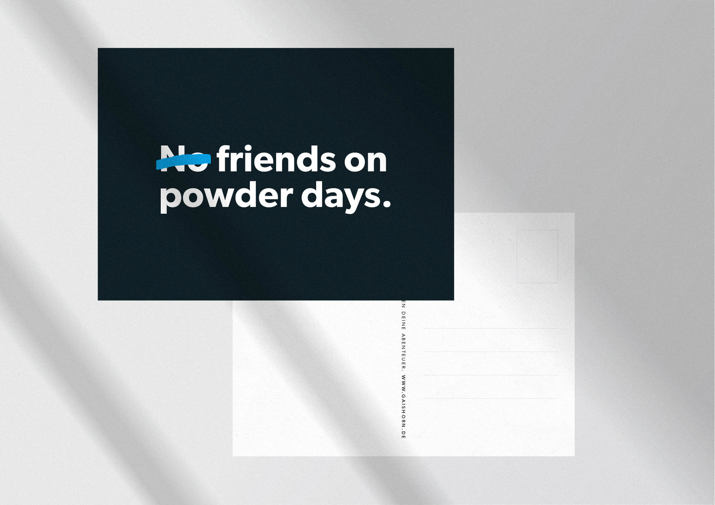 Friends on powder days | Postkarte