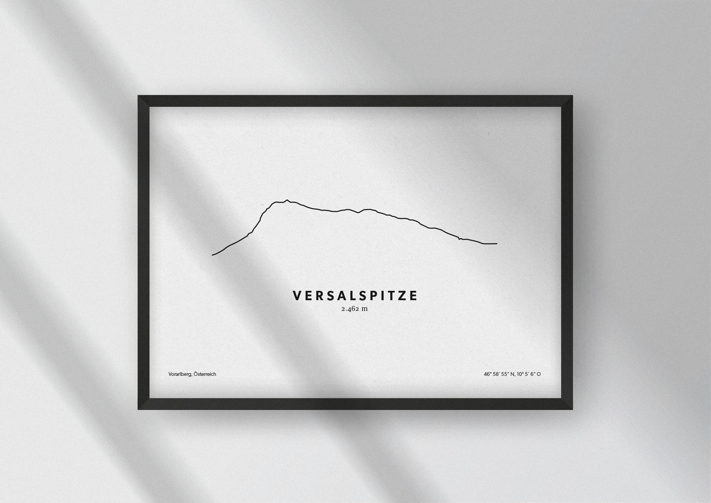 Minimalistische Illustration der Versalspitze in Vorarlberg, als stilvoller Einrichtungsgegenstand für Zuhause.