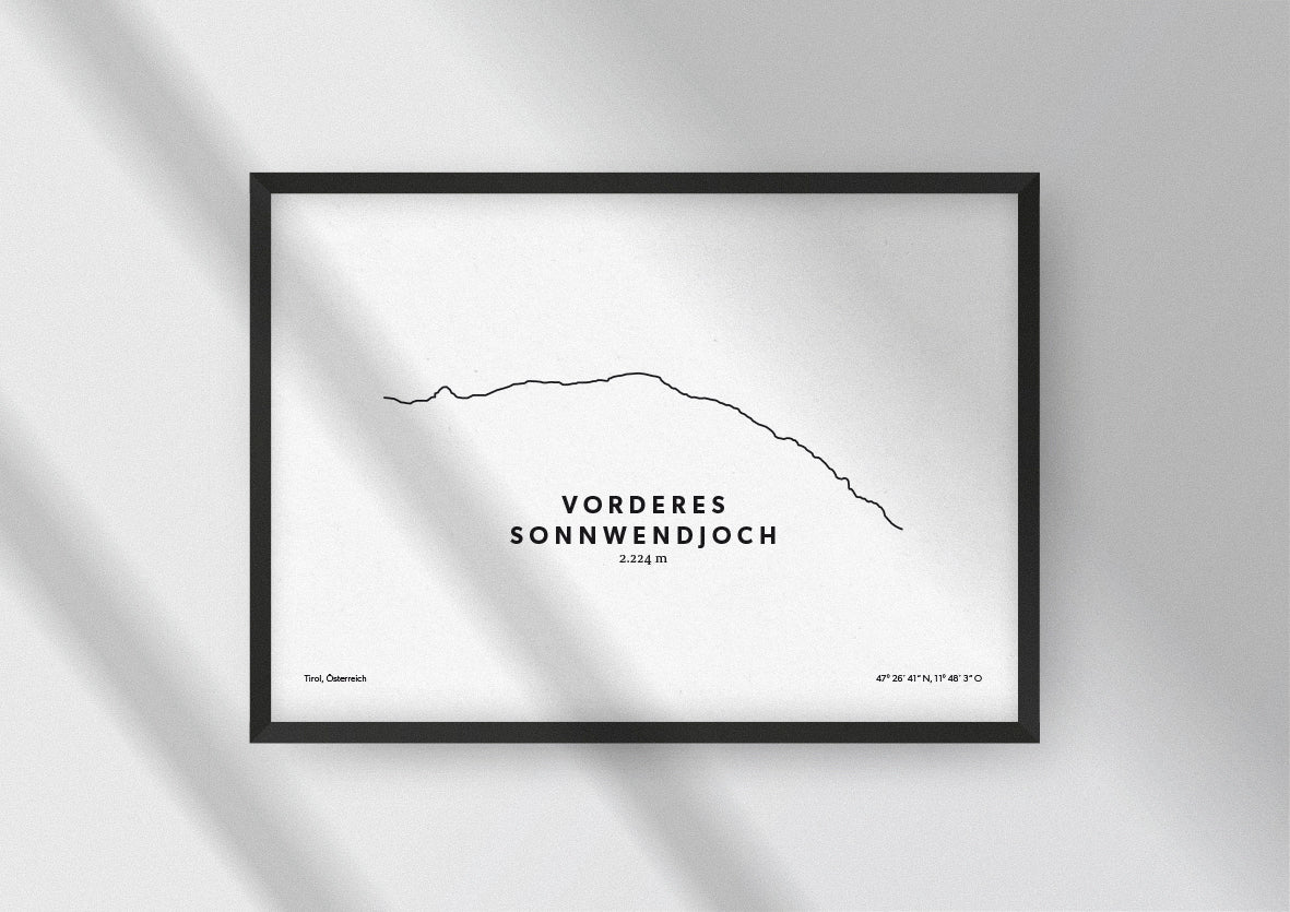 Minimalistische Illustration des Vorderen Sonnwendjoch, dem südöstlichen Ausläufer des Rofangebirges in Tirol, als stilvoller Einrichtungsgegenstand für Zuhause.