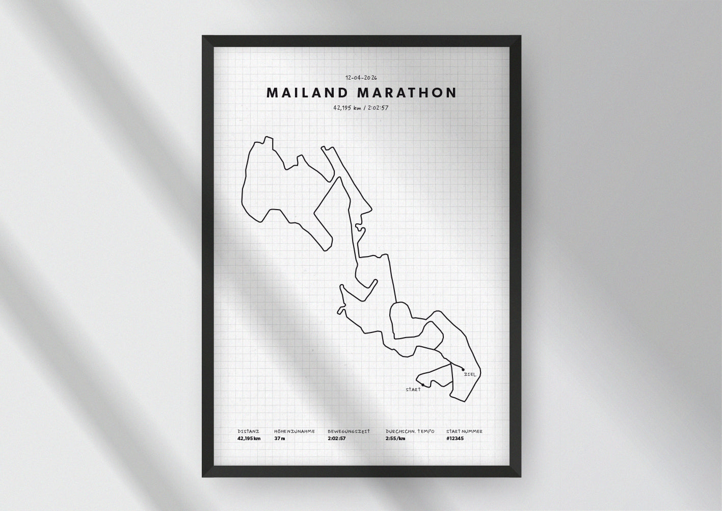 Unsere minimalistische Illustration Deines Mailand Marathons, ist die perfekte Erinnerung an ein sportliches Highlight und ein stilvoller Einrichtungsgegenstand für die heimischen Wände oder das ideale Geschenk für alle Läufer.