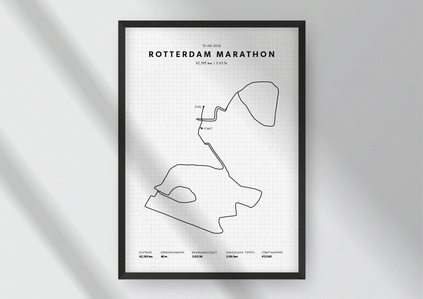 Unsere minimalistische Illustration Deines Rotterdam Marathons, ist die perfekte Erinnerung an ein sportliches Highlight und ein stilvoller Einrichtungsgegenstand für die heimischen Wände oder das ideale Geschenk für alle Läufer.