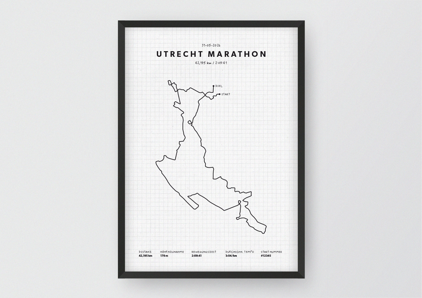 Unsere minimalistische Illustration Deines Utrecht Marathons, ist die perfekte Erinnerung an ein sportliches Highlight und ein stilvoller Einrichtungsgegenstand für die heimischen Wände oder das ideale Geschenk für alle Läufer.