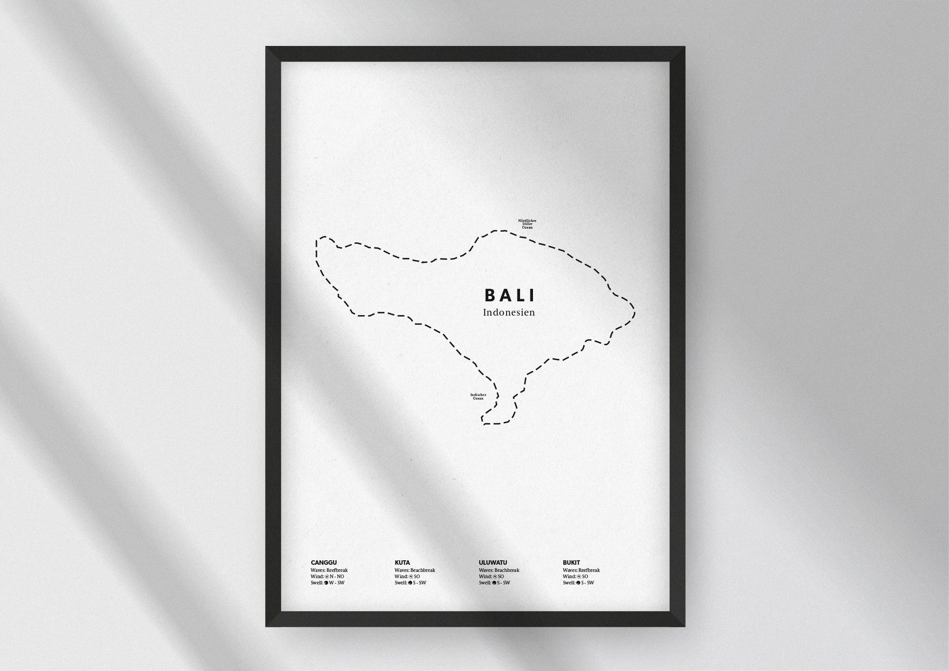 Minimalistische Illustration der Karte von Asturien, mit Markierung der Küste sowie vier Surfhotspots der Region, als stilvoller Einrichtungsgegenstand für Zuhause.