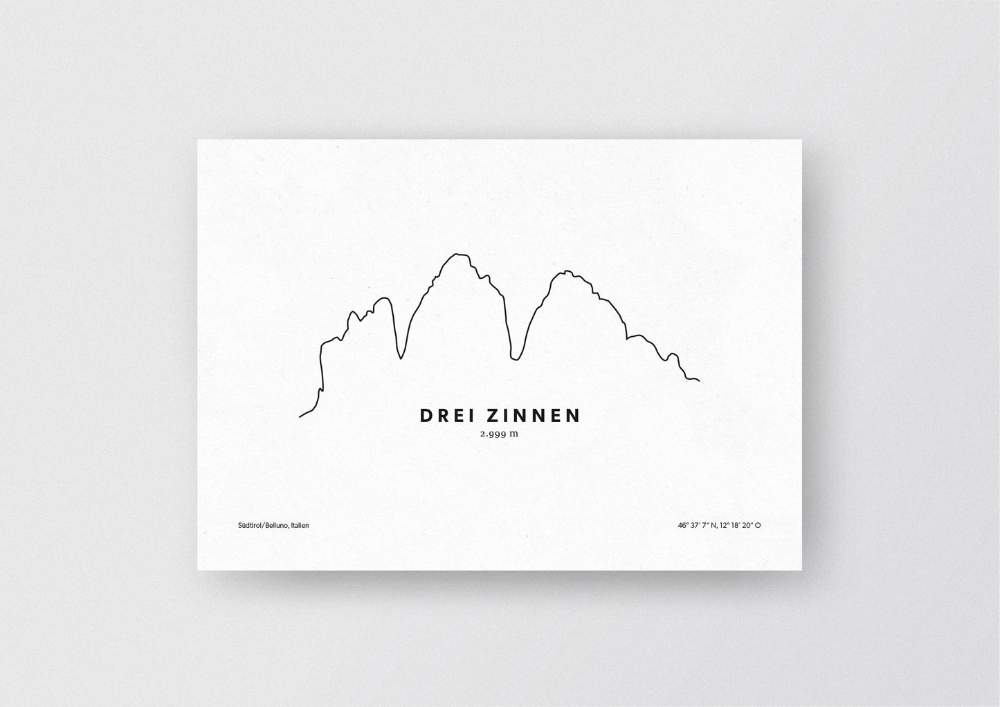 Minimalistische Illustration der Drei Zinnen in den Sextner Dolomiten, als stilvoller Einrichtungsgegenstand für Zuhause.