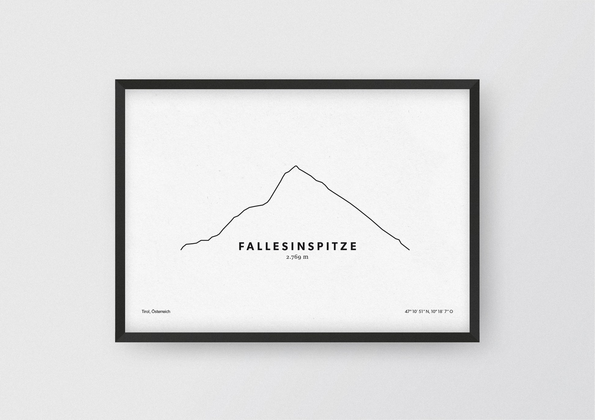 Minimalistische Illustration der Fallesinspitze in Tirol, als stilvoller Einrichtungsgegenstand für Zuhause.