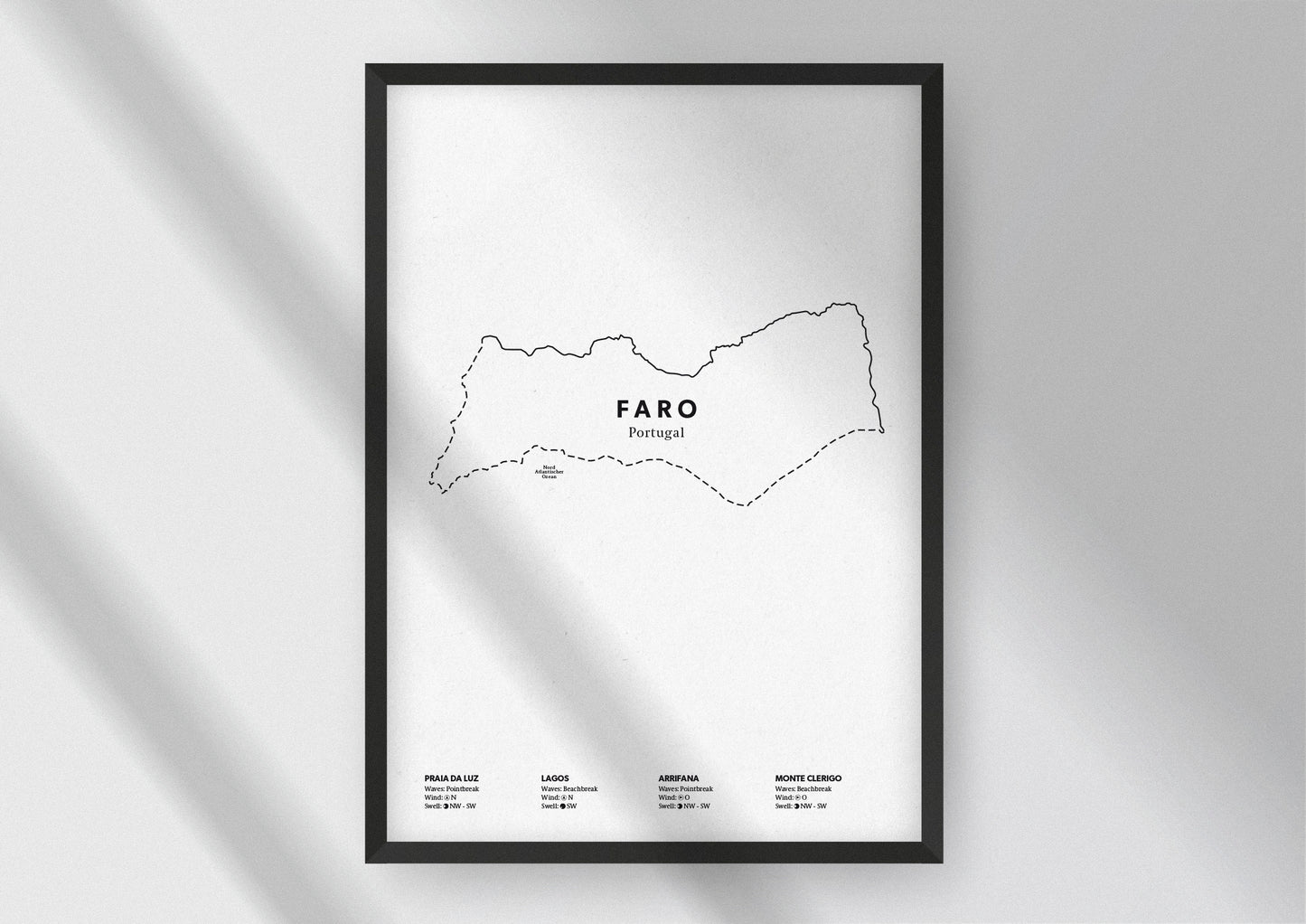 Minimalistische Illustration der Karte von Faro, mit Markierung der Küste sowie vier Surfhotspots der Region, als stilvoller Einrichtungsgegenstand für Zuhause.