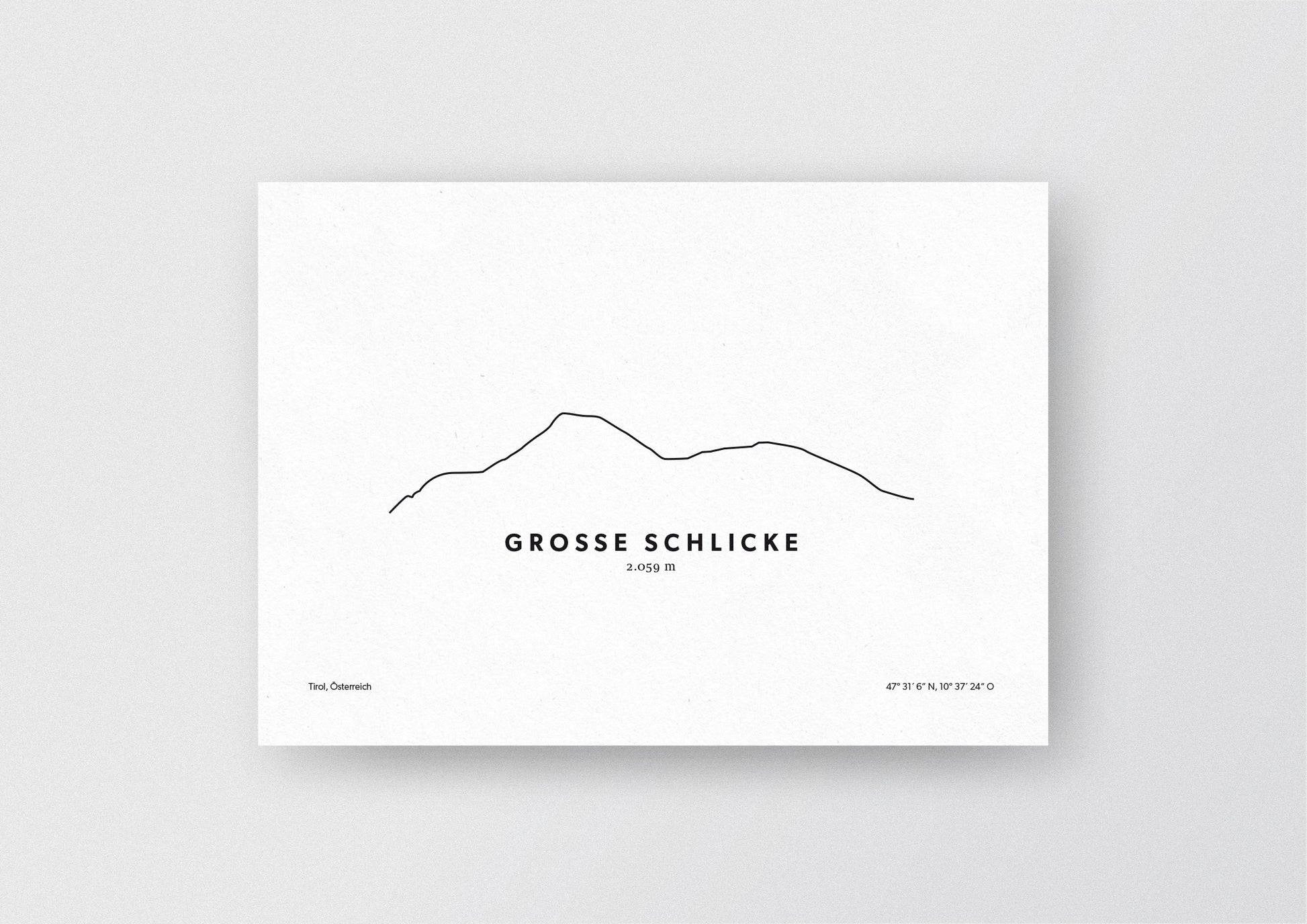 Minimalistische Illustration der Grossen Schlicke im Tannheimer Tal, als stilvoller Einrichtungsgegenstand für Zuhause.