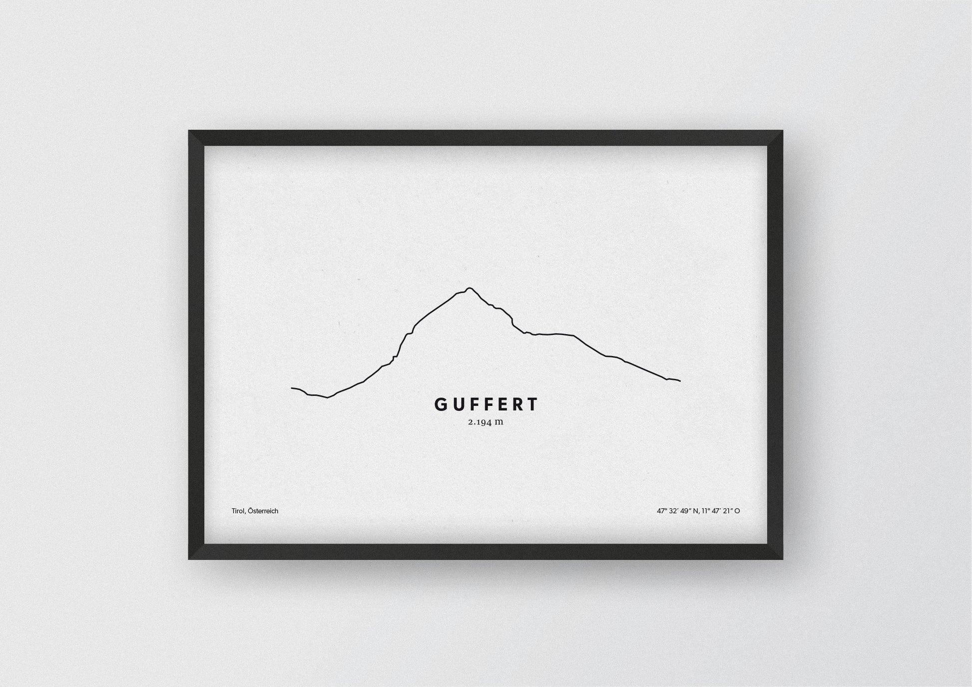Minimalistische Illustration des Guffert in den Brandenberger Alpen, als stilvoller Einrichtungsgegenstand für Zuhause.