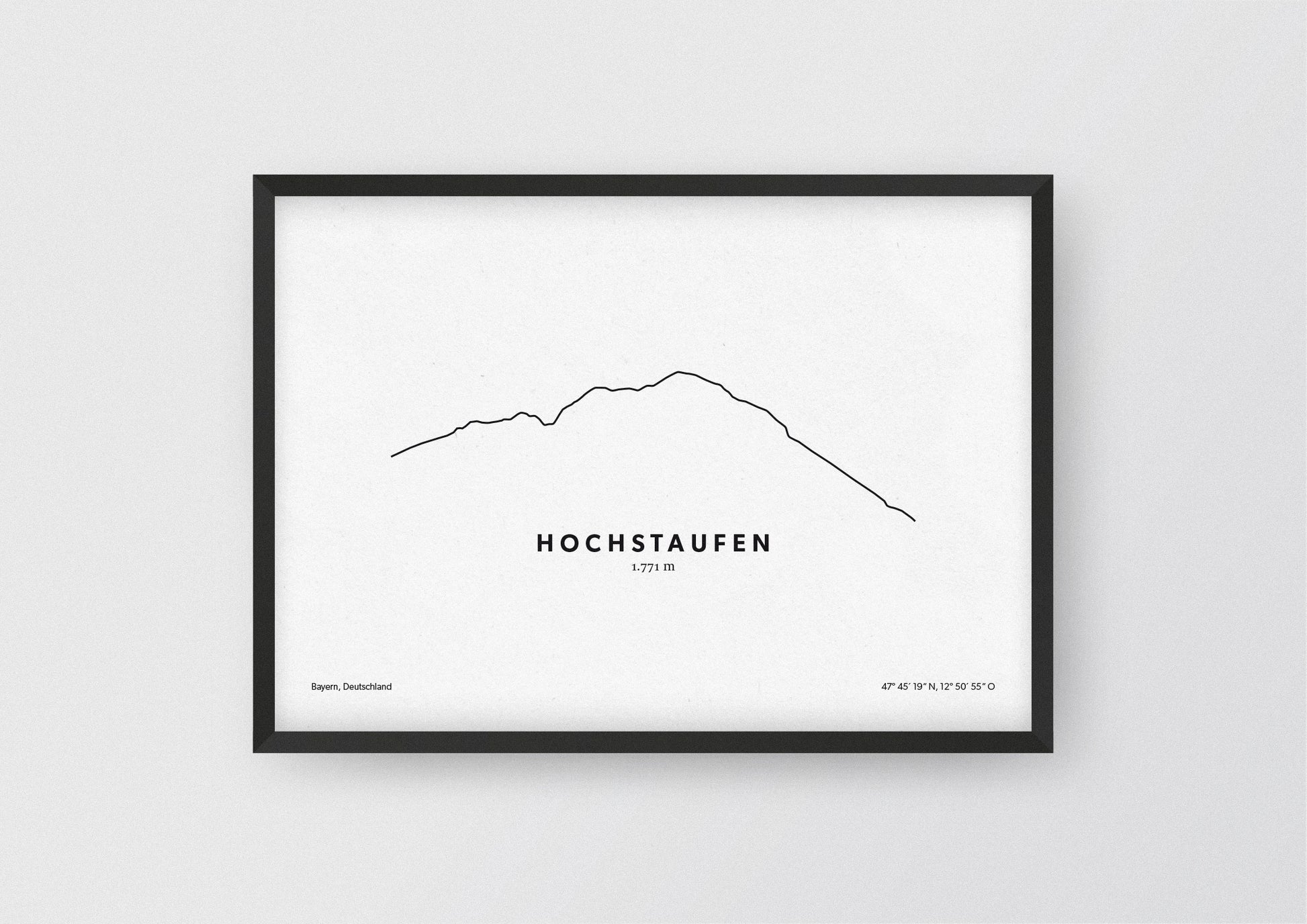 Minimalistische Illustration des Hochstaufen in den Chiemgauer Alpen, als stilvoller Einrichtungsgegenstand für Zuhause.