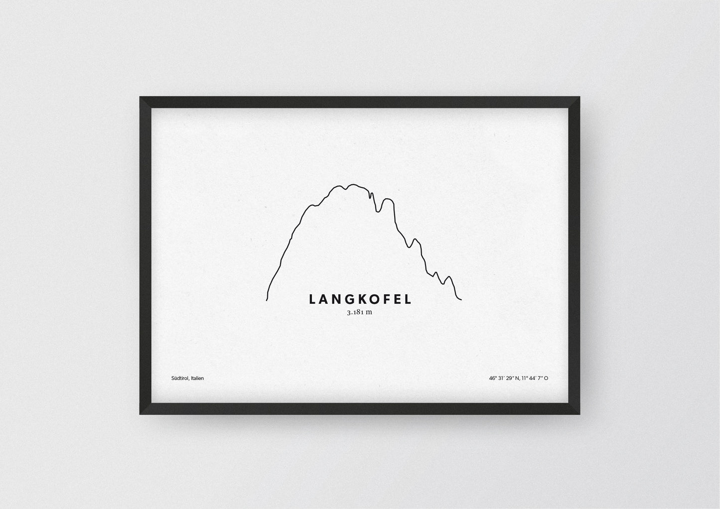 Minimalistische Illustration des Langkofel in den Grödner Dolomiten, als stilvoller Einrichtungsgegenstand für Zuhause.