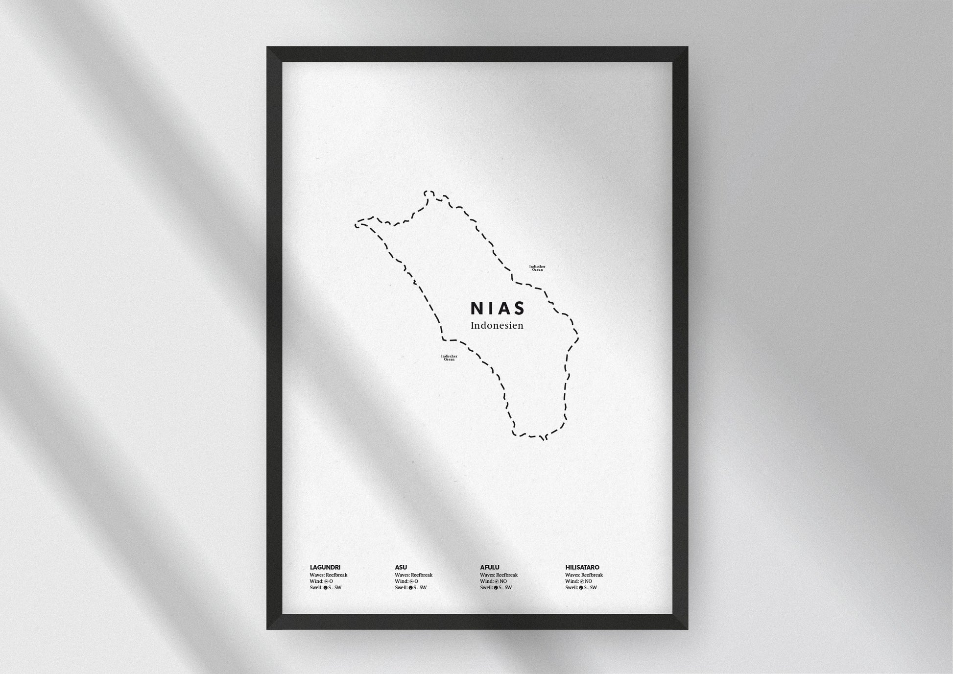 Minimalistische Illustration der Karte von Nias in Indonesien, mit Markierung der Küste sowie vier Surfhotspots der Region, als stilvoller Einrichtungsgegenstand für Zuhause.