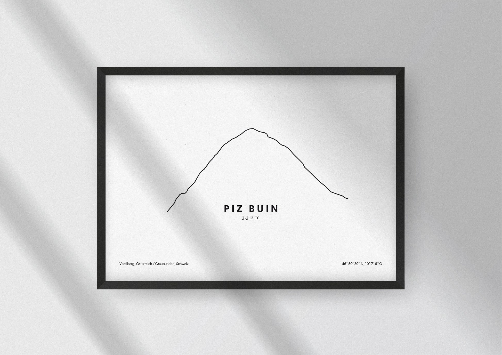 Minimalistische Illustration des Piz Buin auf der Grenze zwischen Österreich und der Schweiz, als stilvoller Einrichtungsgegenstand für Zuhause.