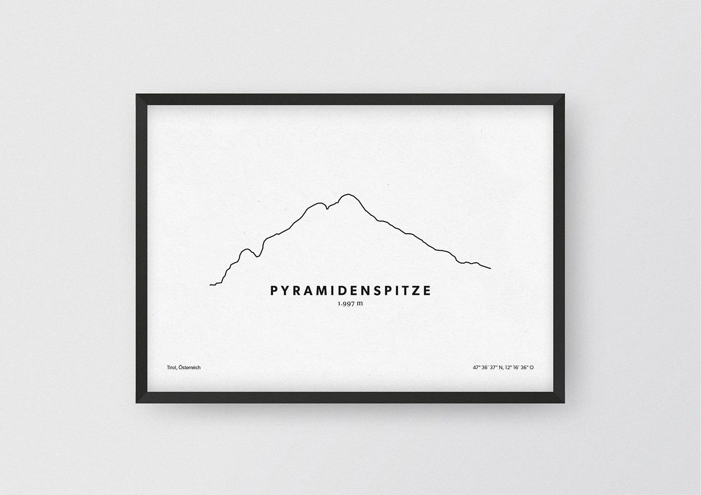 Minimalistische Illustration der Pyramidenspitze im Kaisergebirge in Tirol, als stilvoller Einrichtungsgegenstand für Zuhause.