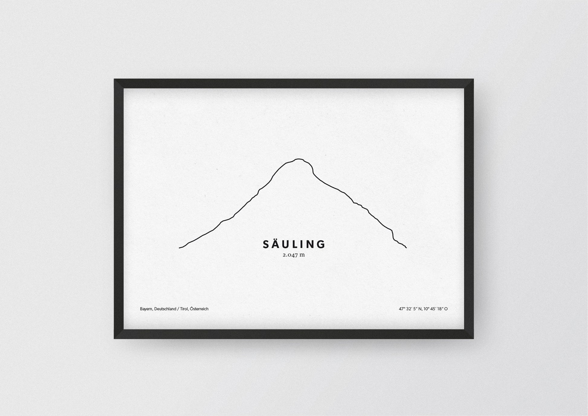 Minimalistische Illustration des Säuling an der deutsch-österreichischen Grenze in den Ammergauer Alpen, als stilvoller Einrichtungsgegenstand für Zuhause.