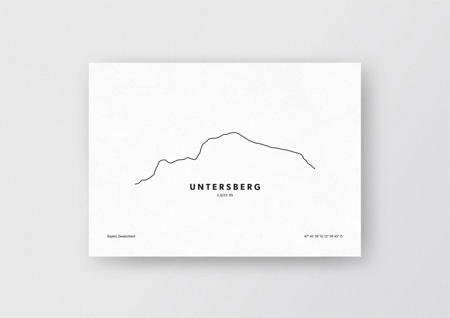 Minimalistische Illustration des Untersberg in den Berchtesgadener Alpen, als stilvoller Einrichtungsgegenstand für Zuhause.