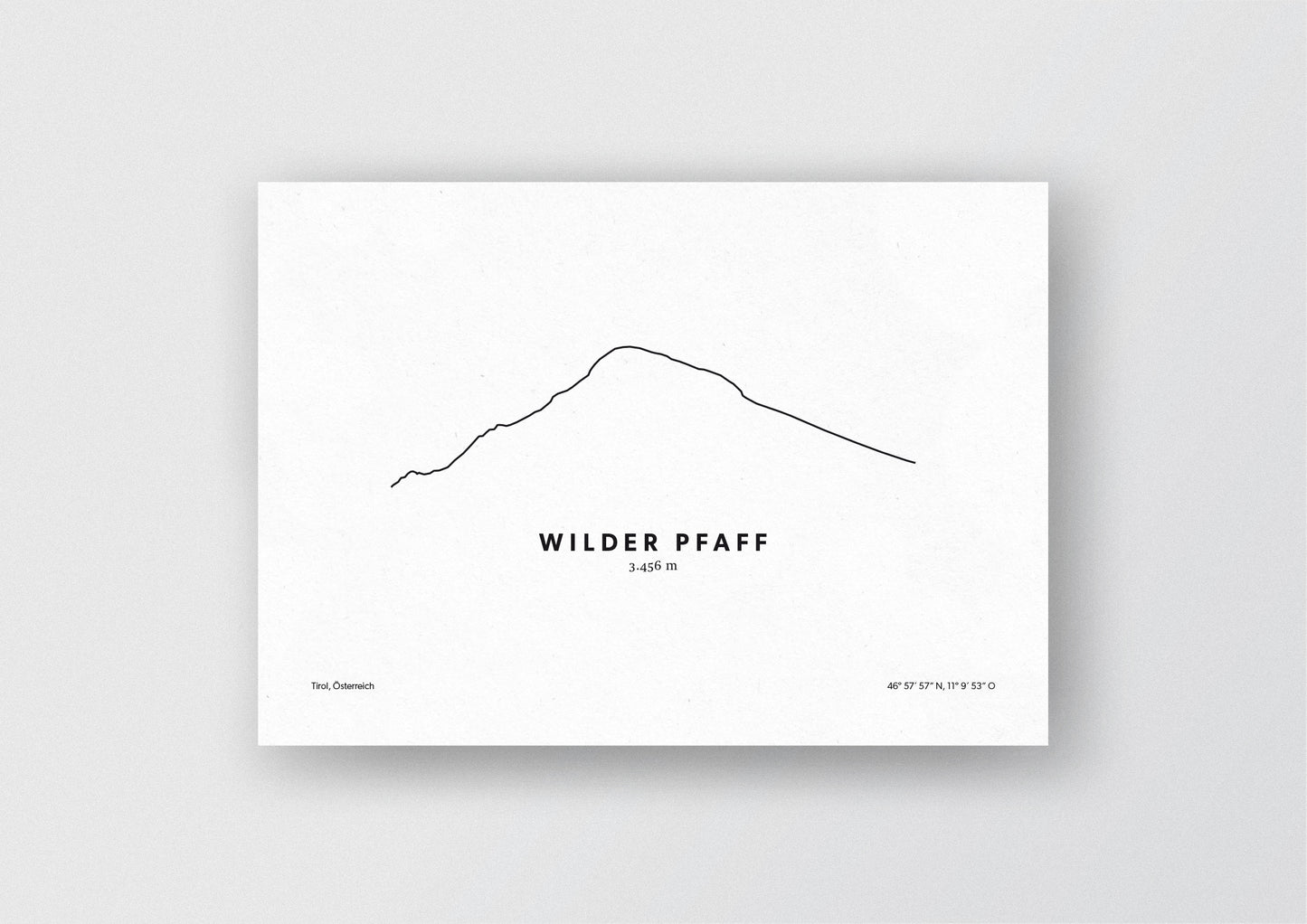Minimalistische Illustration des Wilden Pfaff, einem der höchsten Berge in den Stubaier Alpen, als stilvoller Einrichtungsgegenstand für Zuhause.